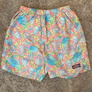 Men’s vineyard vines swim trunks medium